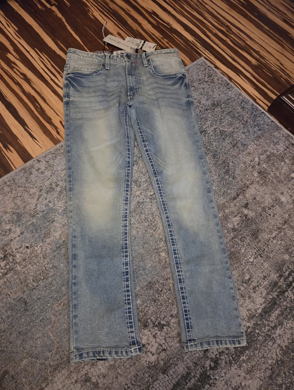 NWT Artful Rebel Distressed Jeans 32x30 Thick Stitch Y2K Embroidered Flap Pocket